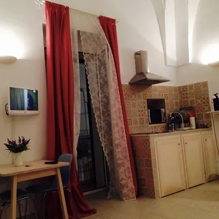 펜션 L'alcova Di Garibaldi *