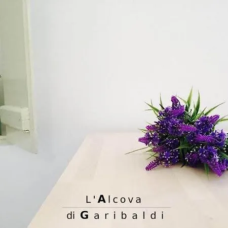 L'alcova Di Garibaldi 펜션 *