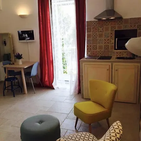 L'alcova Di Garibaldi 펜션 *